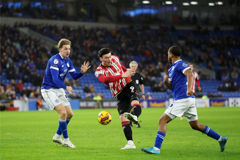 Sheffield Utd gặp khó khi tiếp đón Bolton